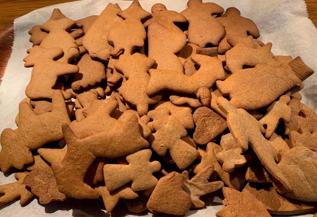 iso kasa joulupipareita